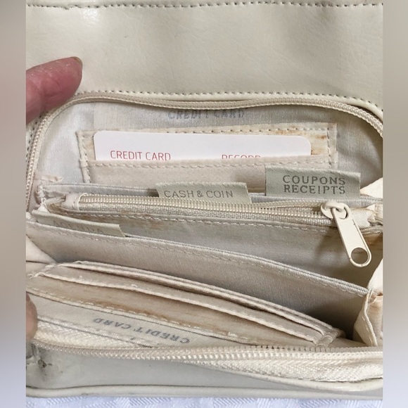 Rosetti Ivory Crossbody Purse 56” Removable Strap also has Handles - Picture 5 of 11